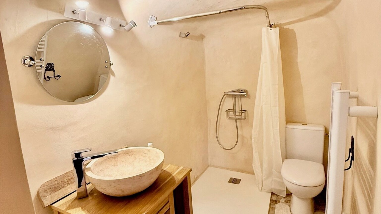 Photo of Bathroom in Chissay-en-Touraine