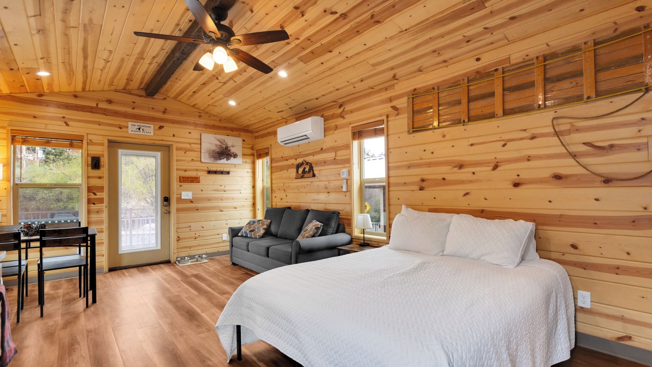 Photo of Bedroom in Mount Lemmon