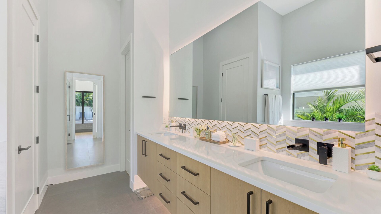Photo of Bathroom in Long Meadow