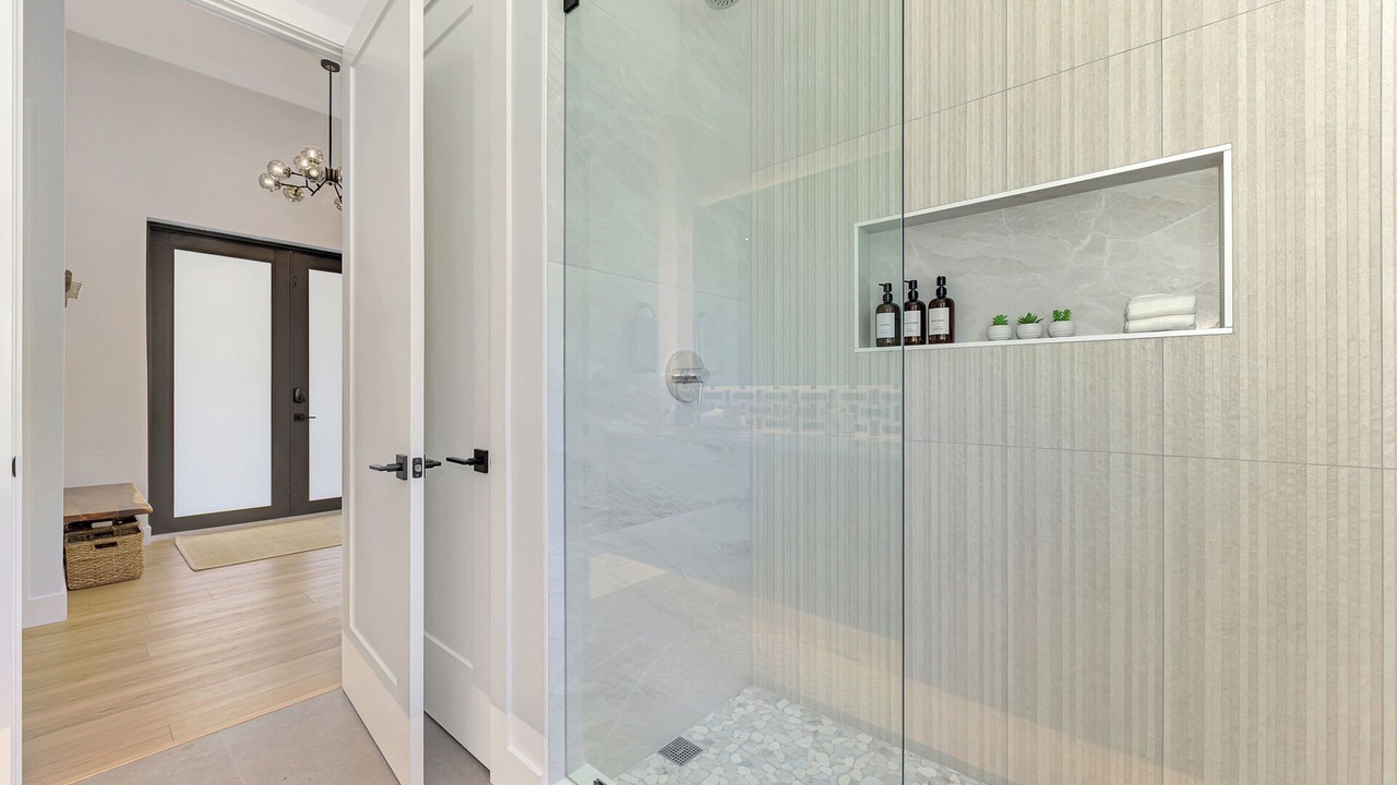 Photo of Bathroom in Long Meadow