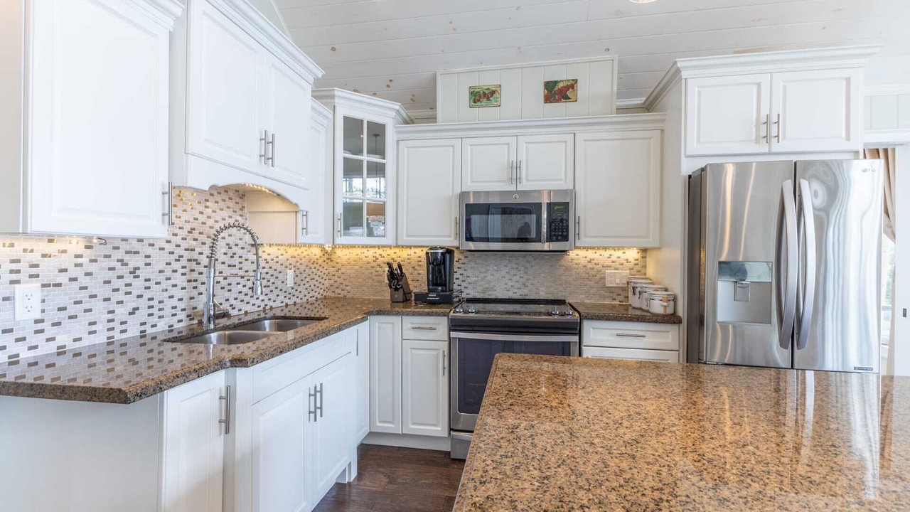 Photo of Kitchen in Gravenhurst