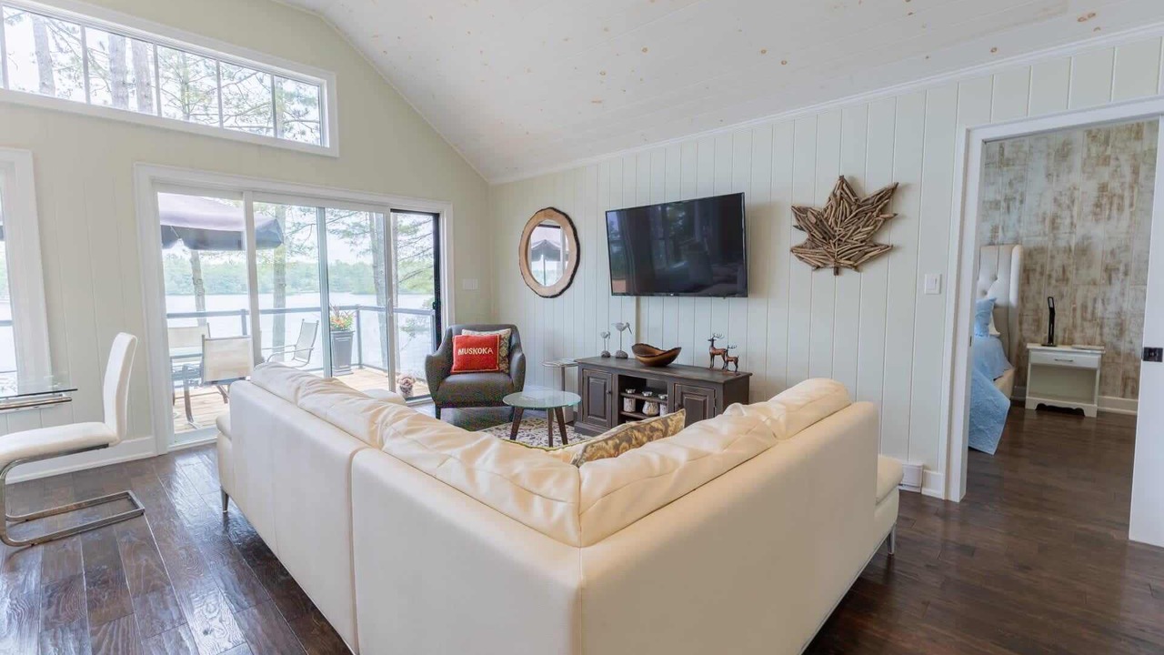 Photo of Livingroom in Gravenhurst