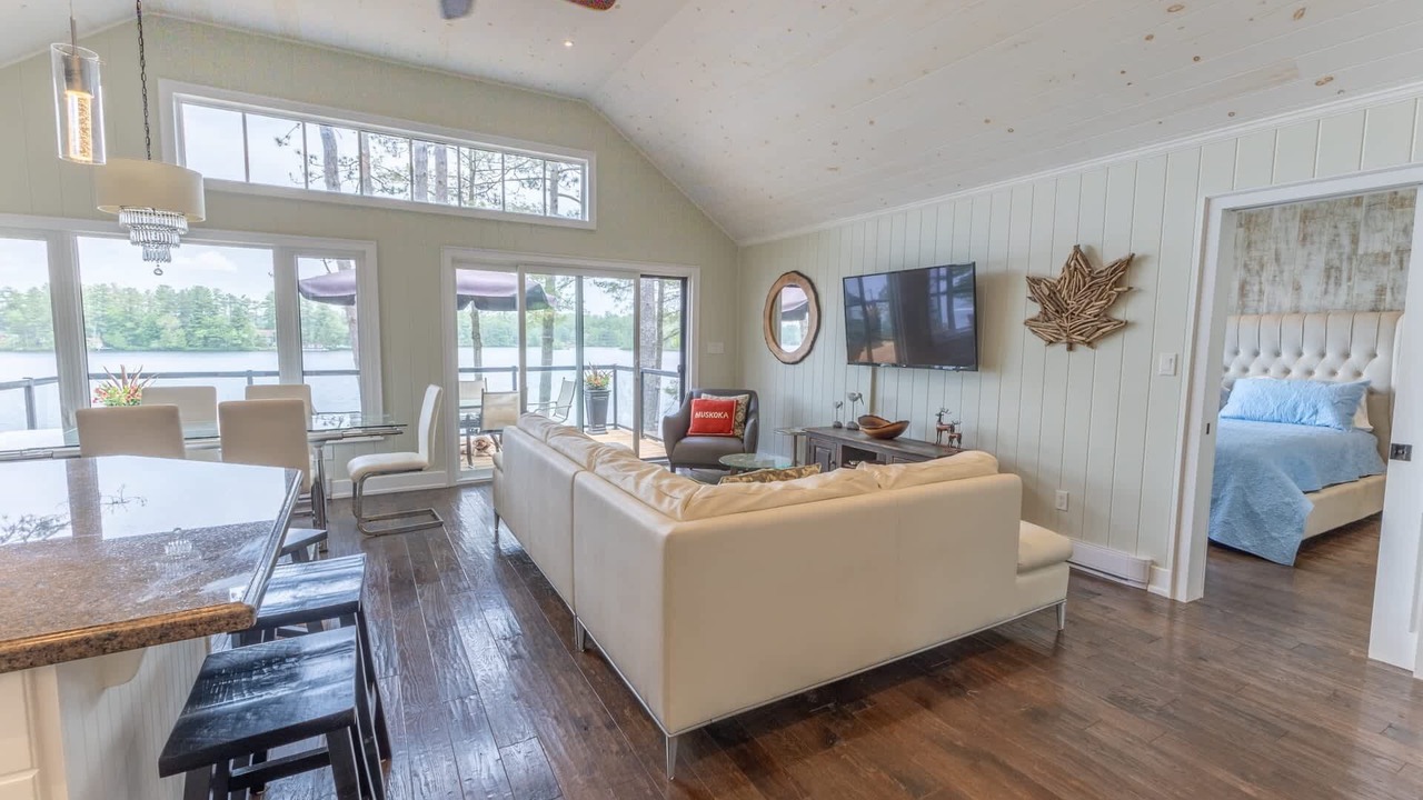 Photo of Livingroom in Gravenhurst