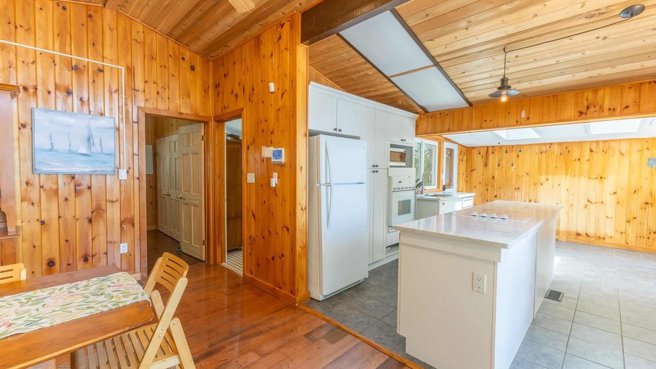 Photo of Kitchen in Gravenhurst