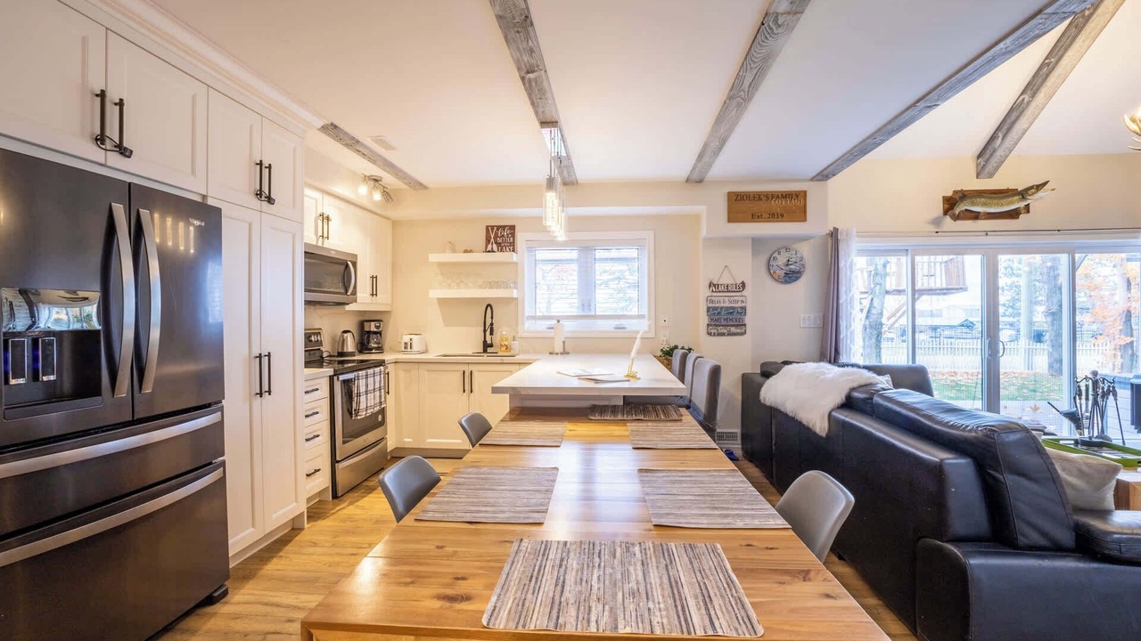Photo of Kitchen in Victoria Harbour