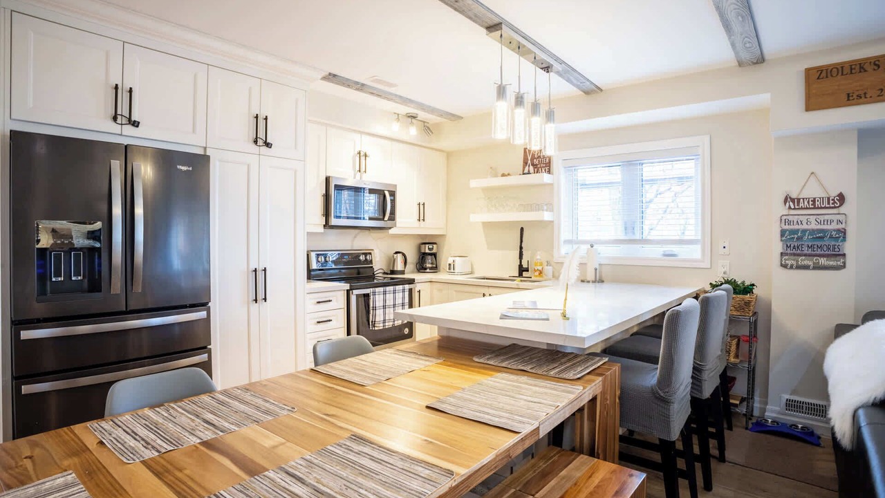 Photo of Kitchen in Victoria Harbour