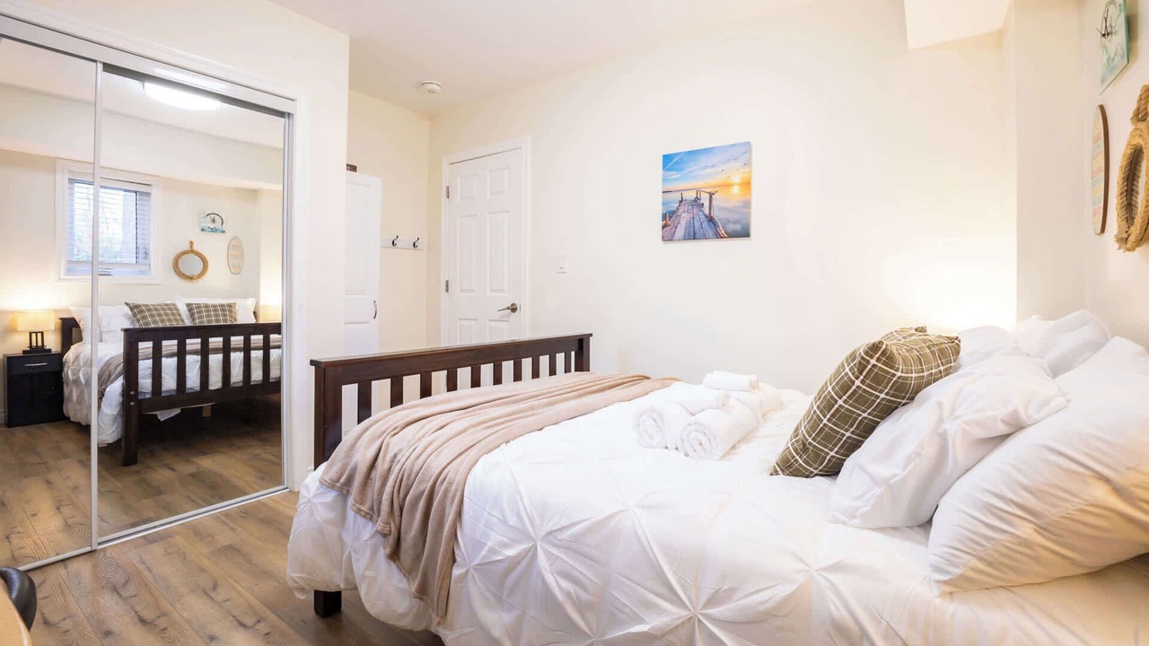 Photo of Bedroom in Victoria Harbour