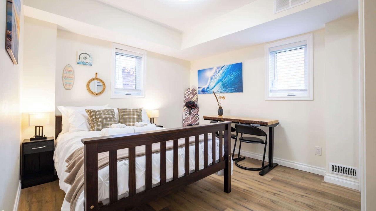 Photo of Bedroom in Victoria Harbour