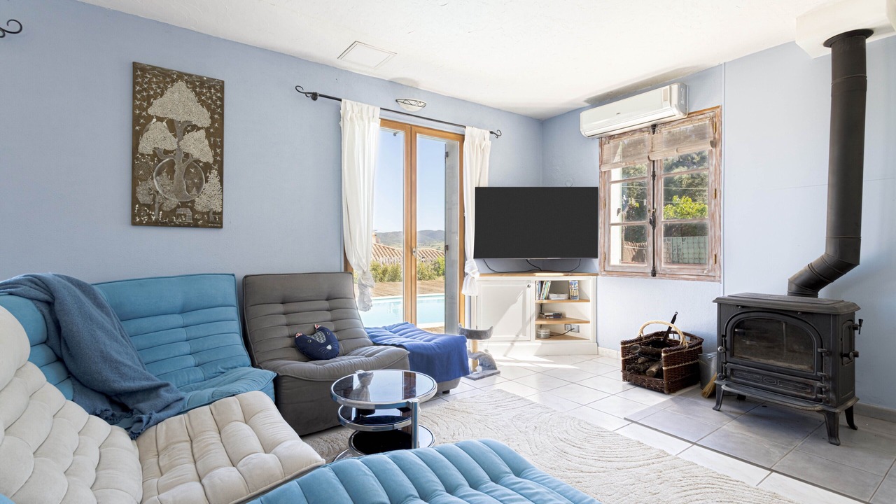 Photo of Livingroom in Latour-de-France