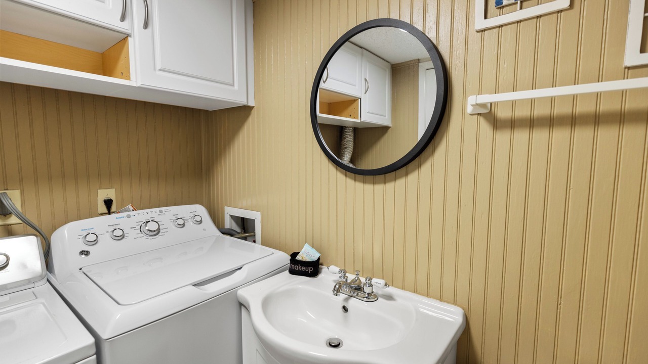 Photo of Bedroom in Laguna Beach Estates