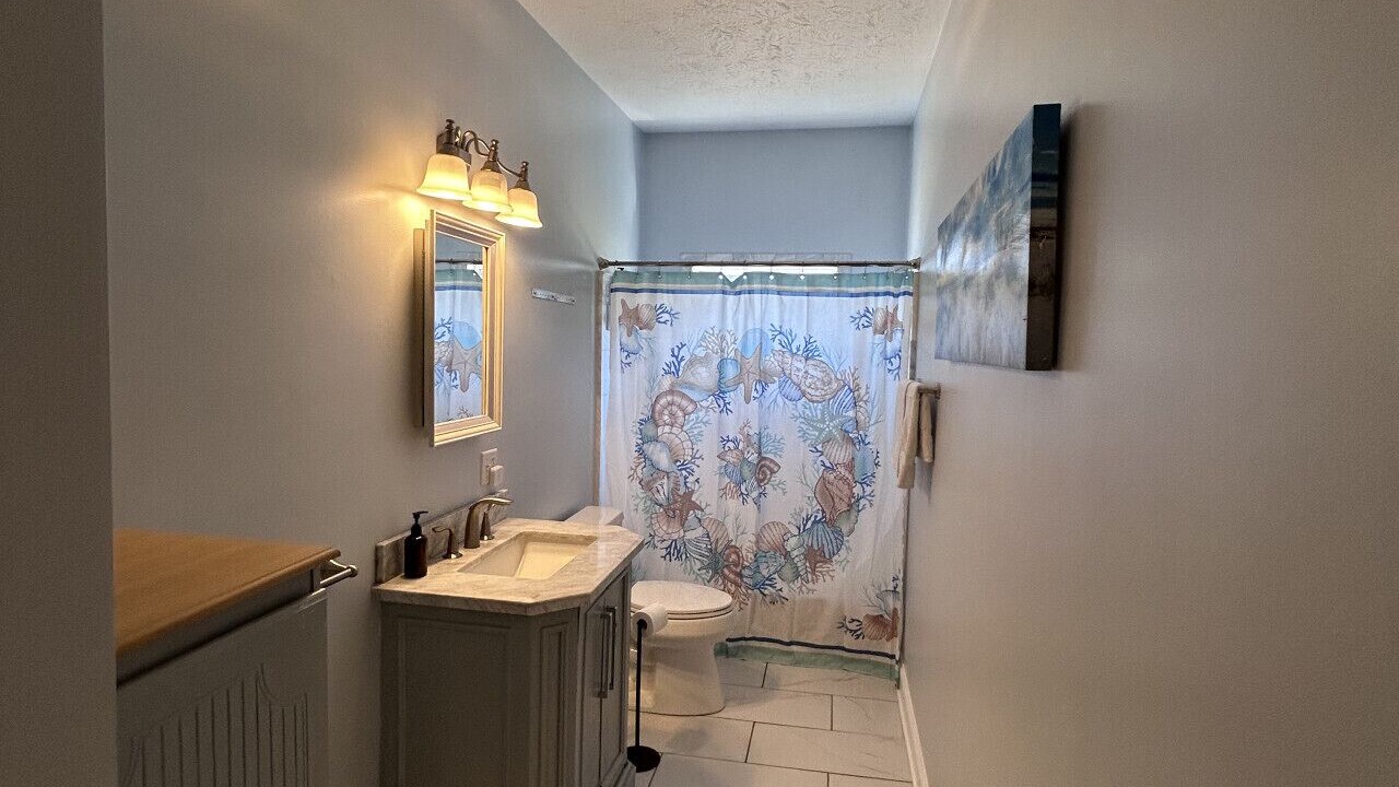 Photo of Bathroom in Laneview