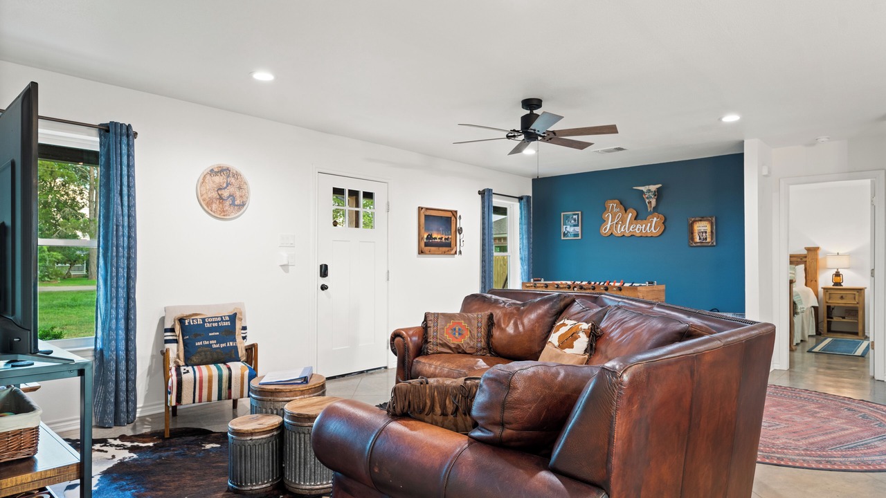 Photo of Livingroom in Dennis
