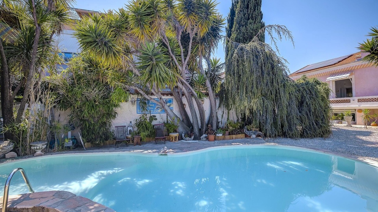 Photo of Outdoor in La Californie