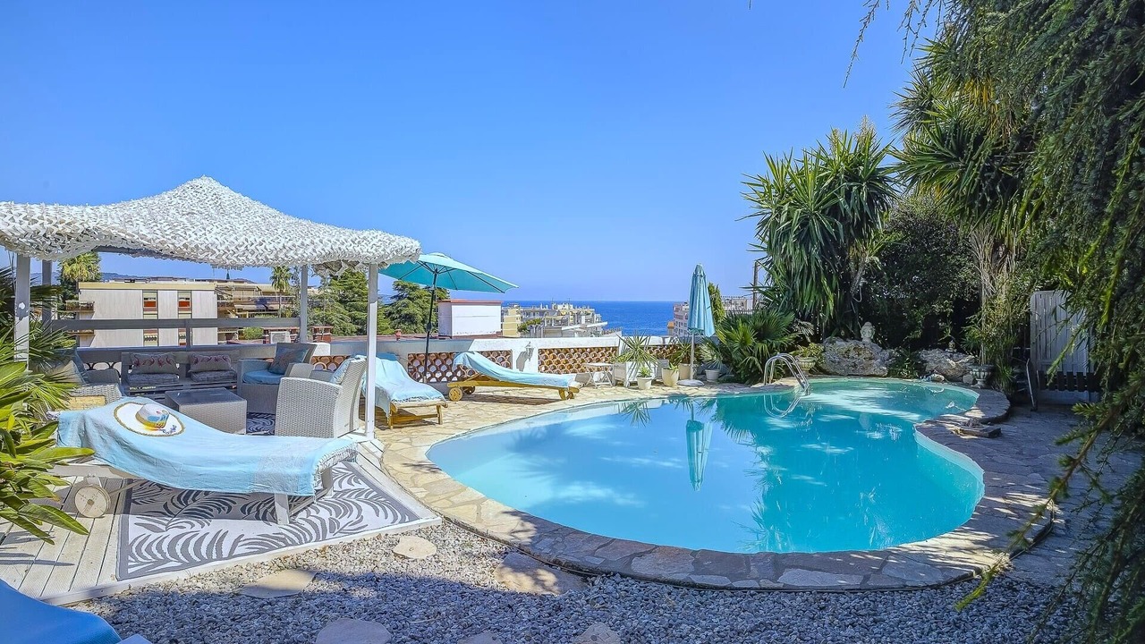 Photo of Outdoor in La Californie