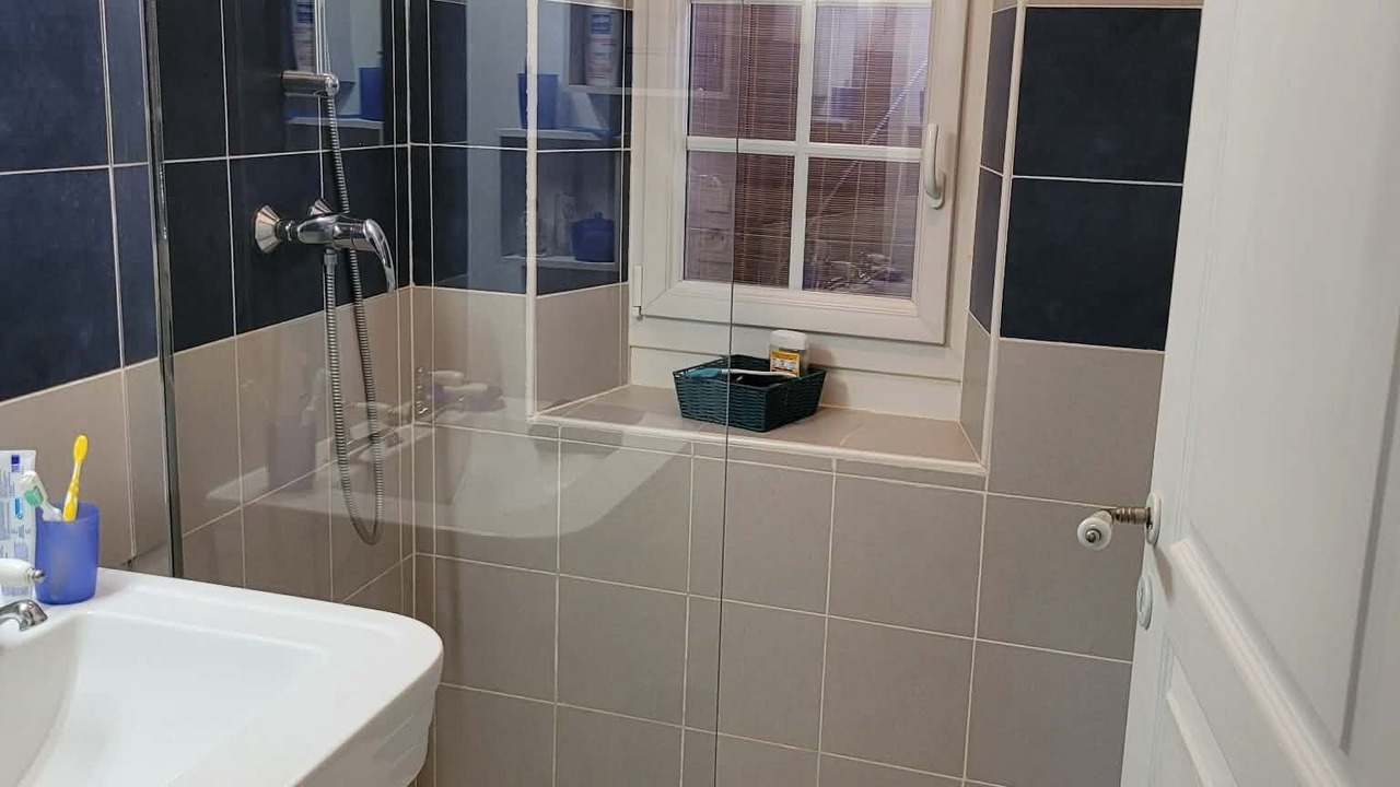 Photo of Bathroom in La Rochette-du-Buis