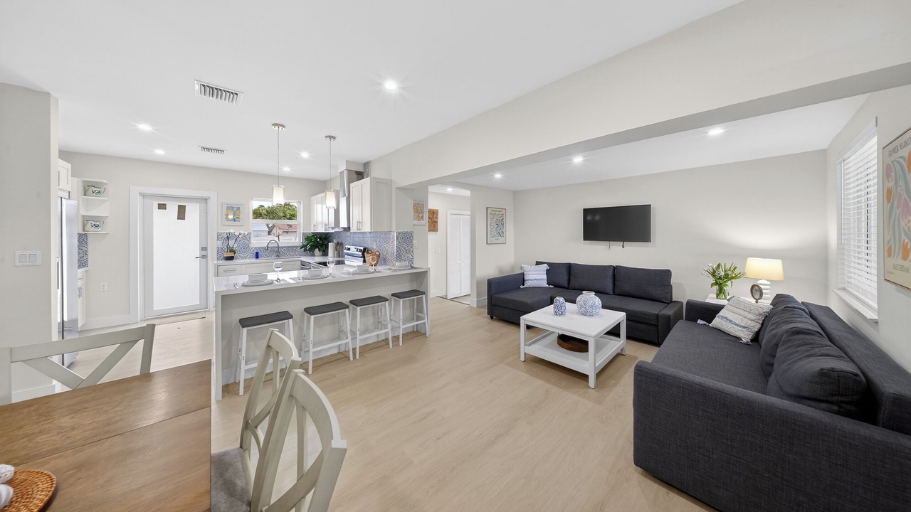 Photo of Livingroom in Cutler Bay
