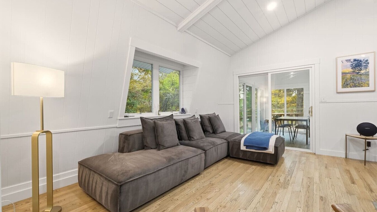 Photo of Livingroom in Mount Vernon