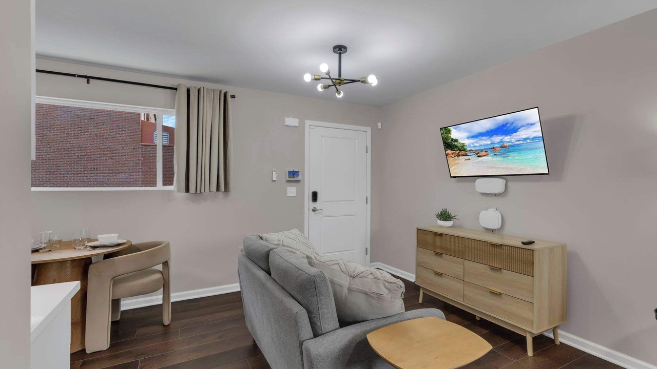 Photo of Livingroom in Olde Towne East