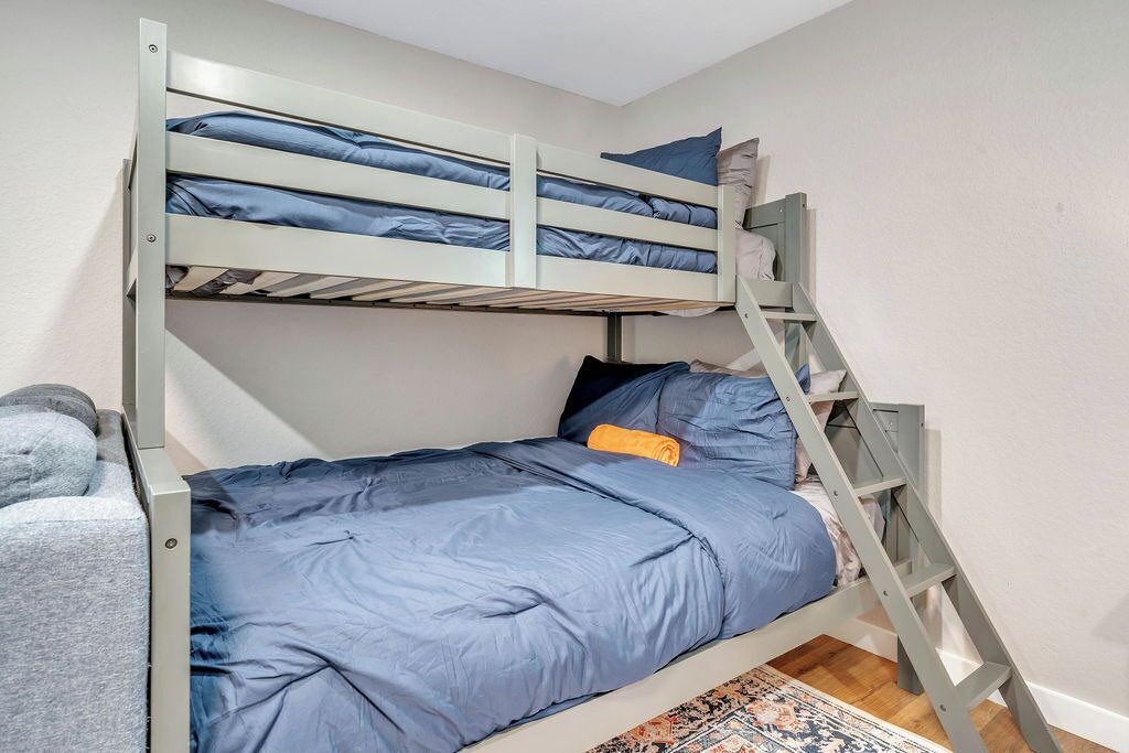 Photo of Bedroom in North San Antonio - SAT