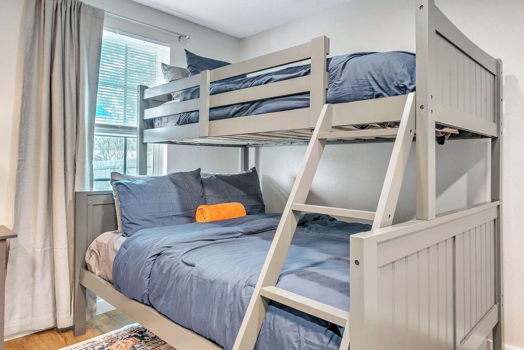 Photo of Bedroom in North San Antonio - SAT