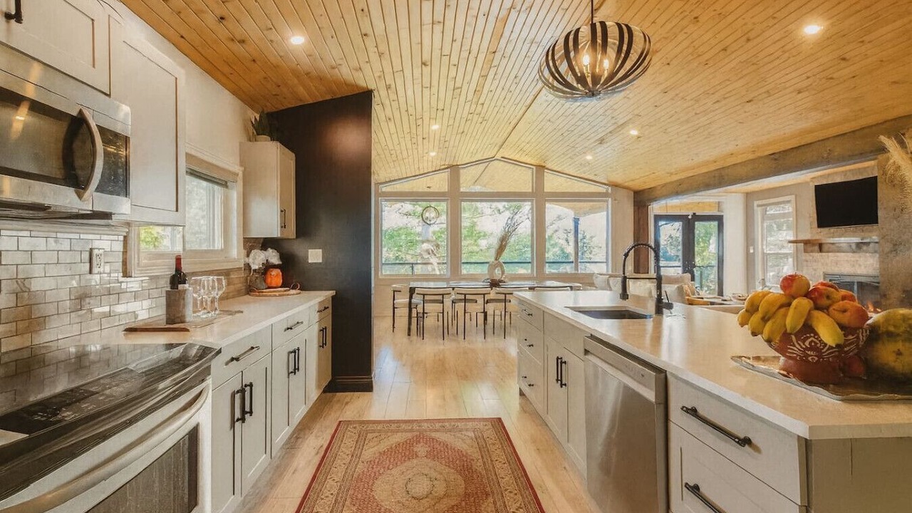 Photo of Kitchen in L'Amable