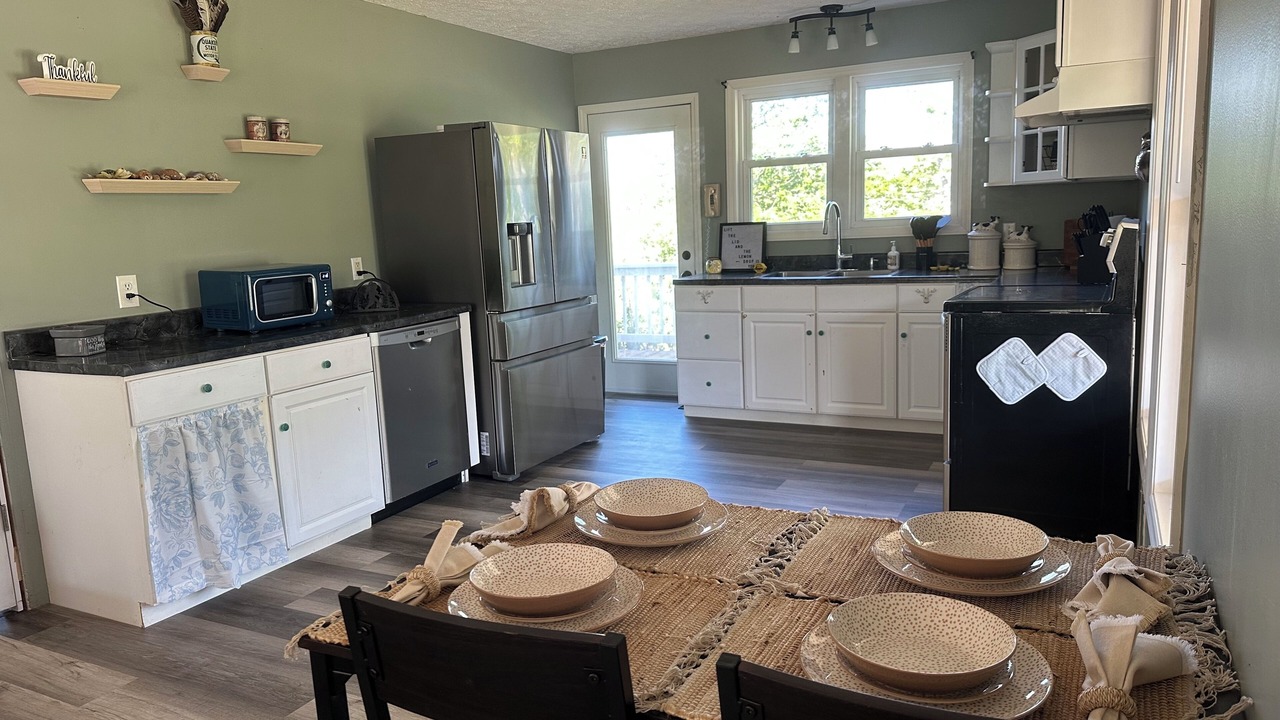 Photo of Kitchen in Elk Creek