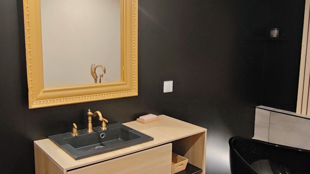 Photo of Bathroom in Calonne-Ricouart