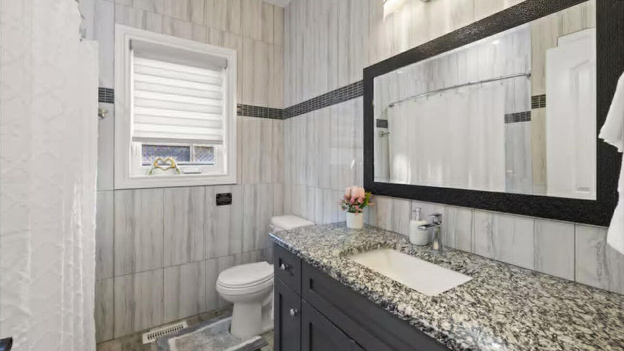 Photo of Bathroom in LaSalle