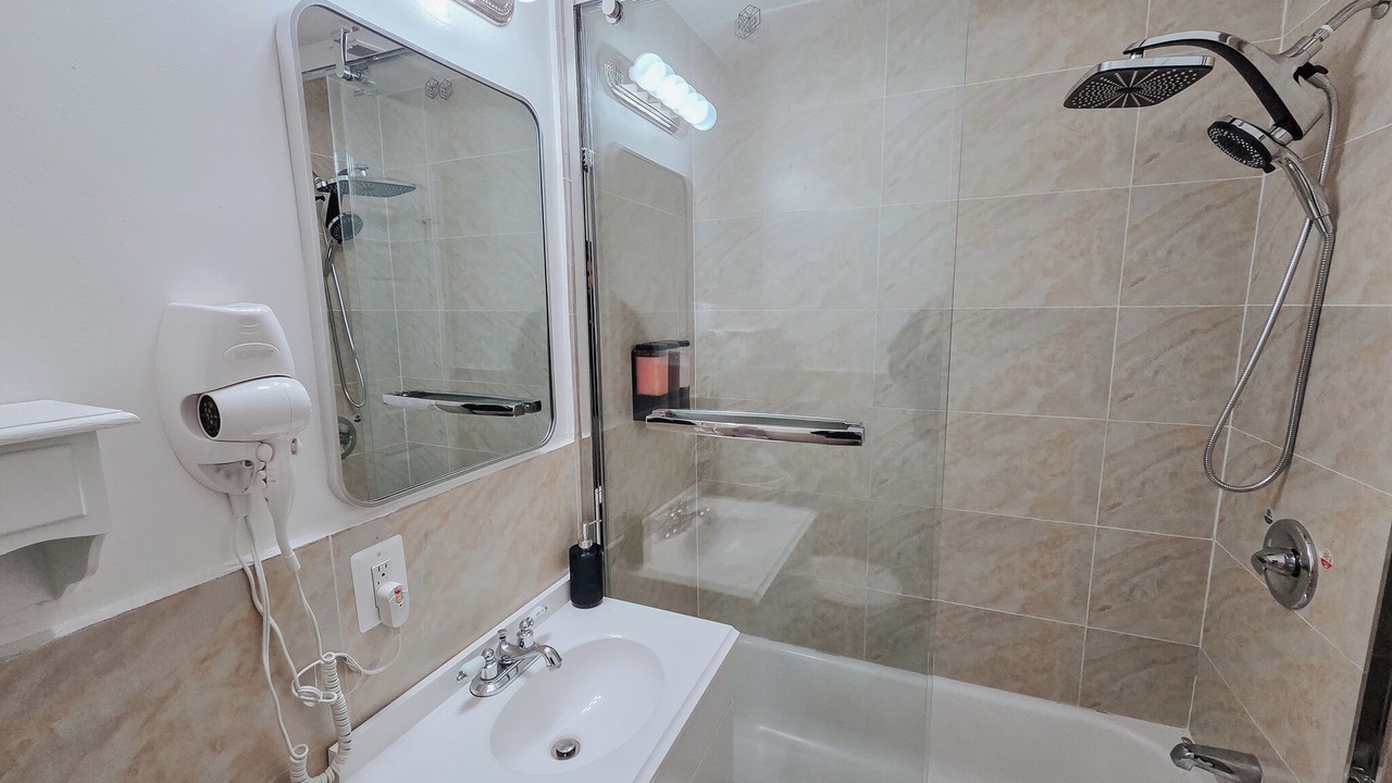 Photo of Bathroom in Market East