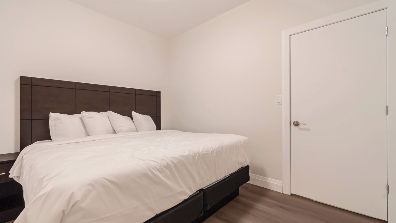 Photo of Bedroom in Rouge