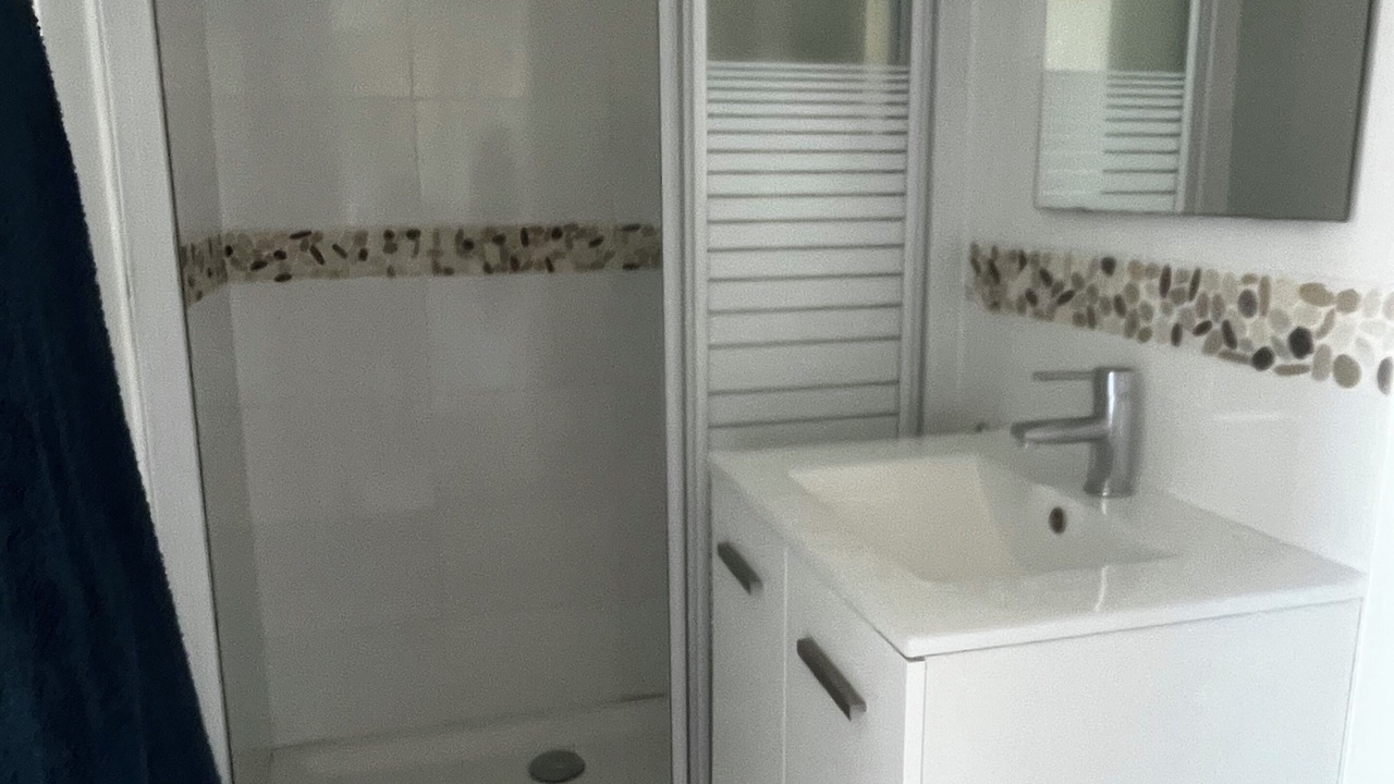 Photo of Bathroom in Brem Sur Mer