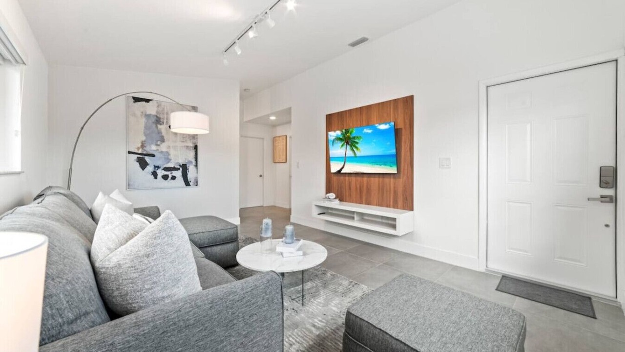 Photo of Bedroom in Hialeah