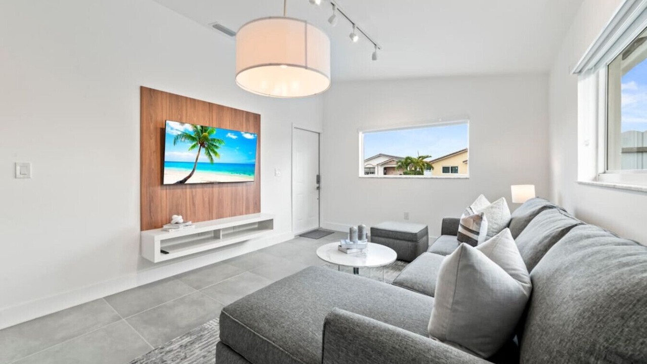 Photo of Bedroom in Hialeah