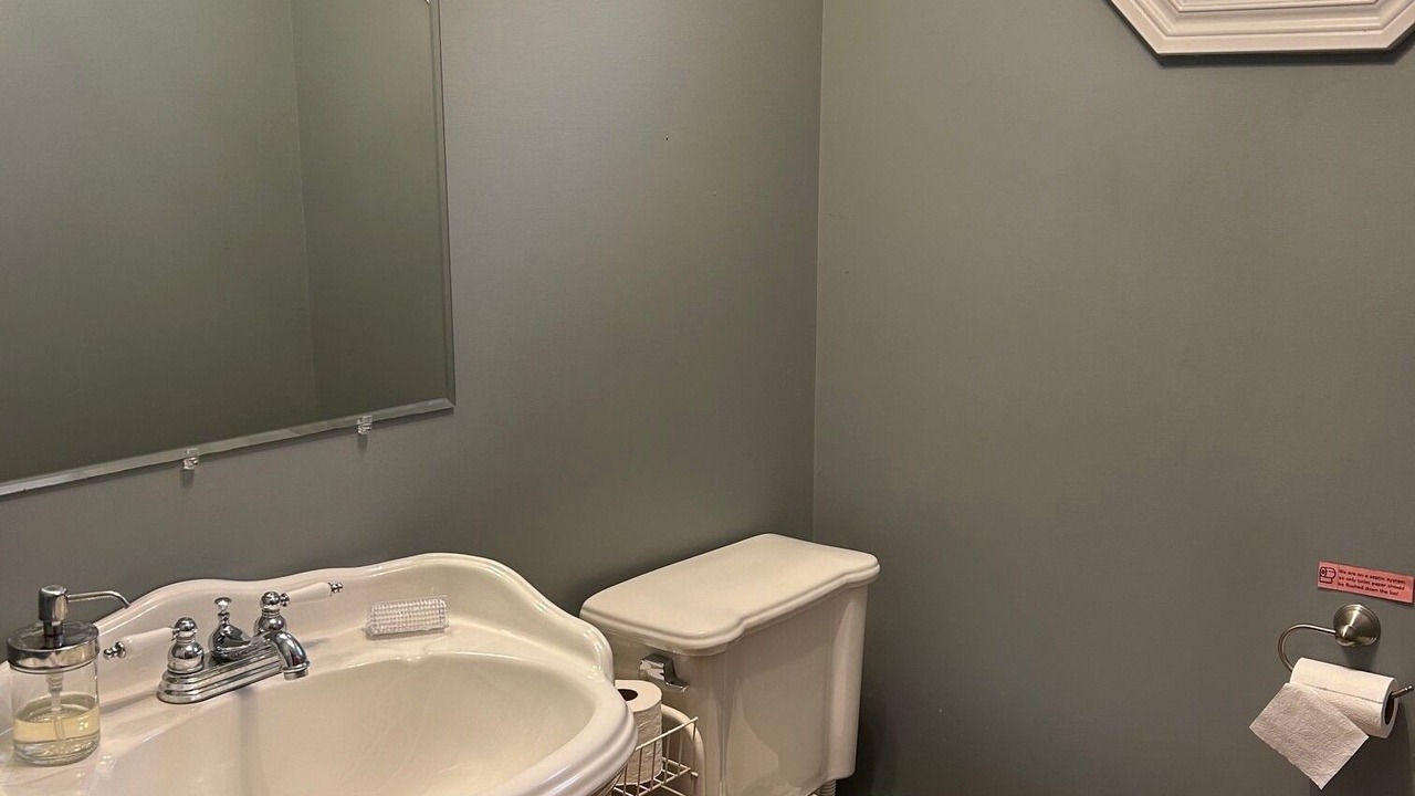Photo of Bathroom in Greater Napanee