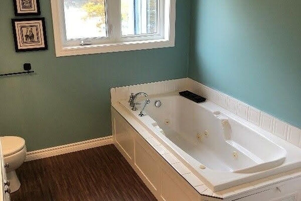 Photo of Bathroom in Greater Napanee