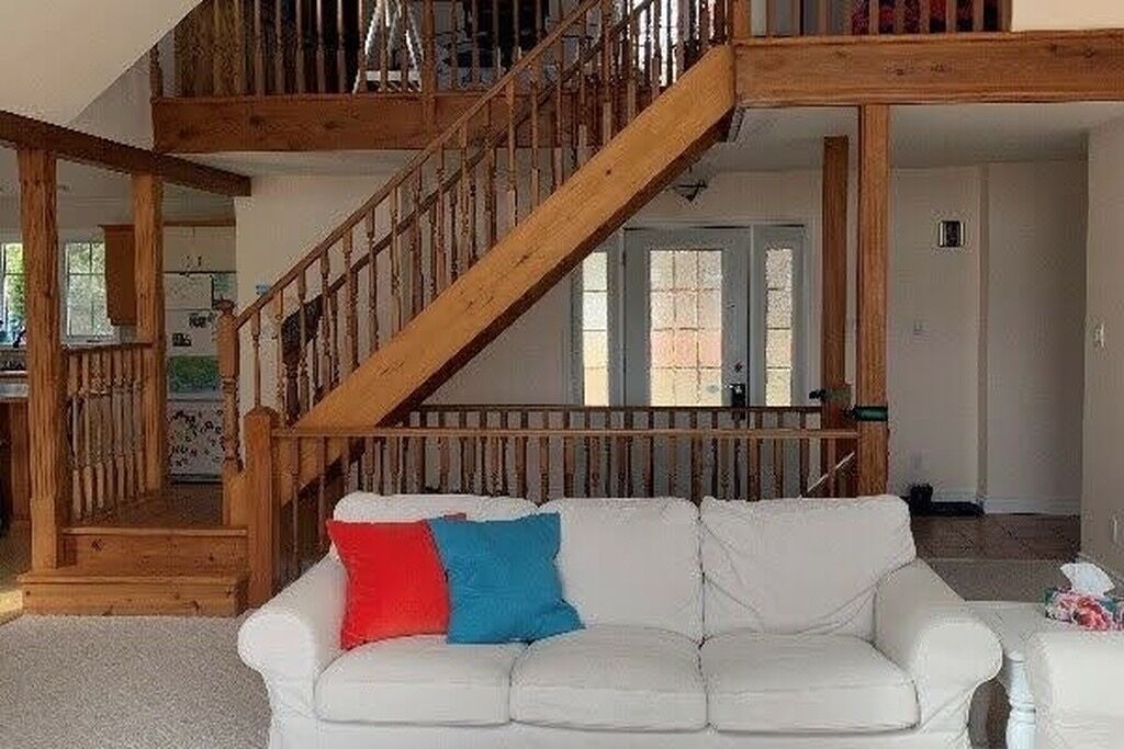 Photo of Livingroom in Greater Napanee