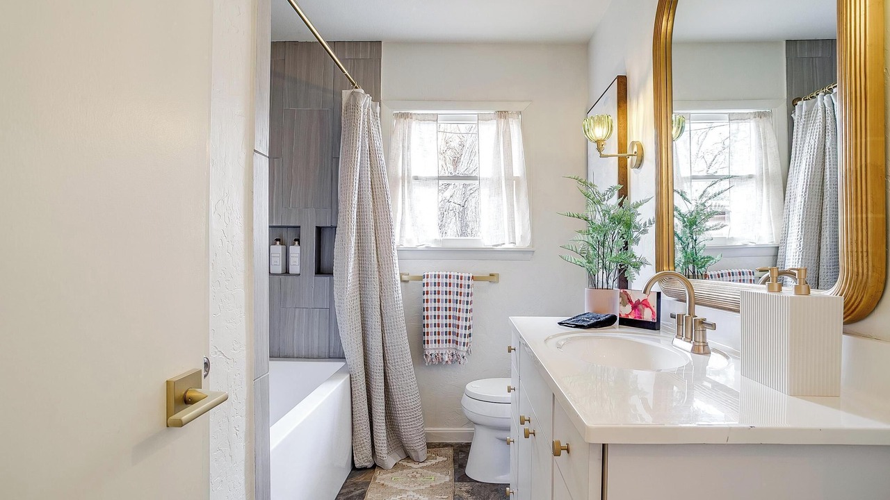 Photo of Bedroom in Westworth Village