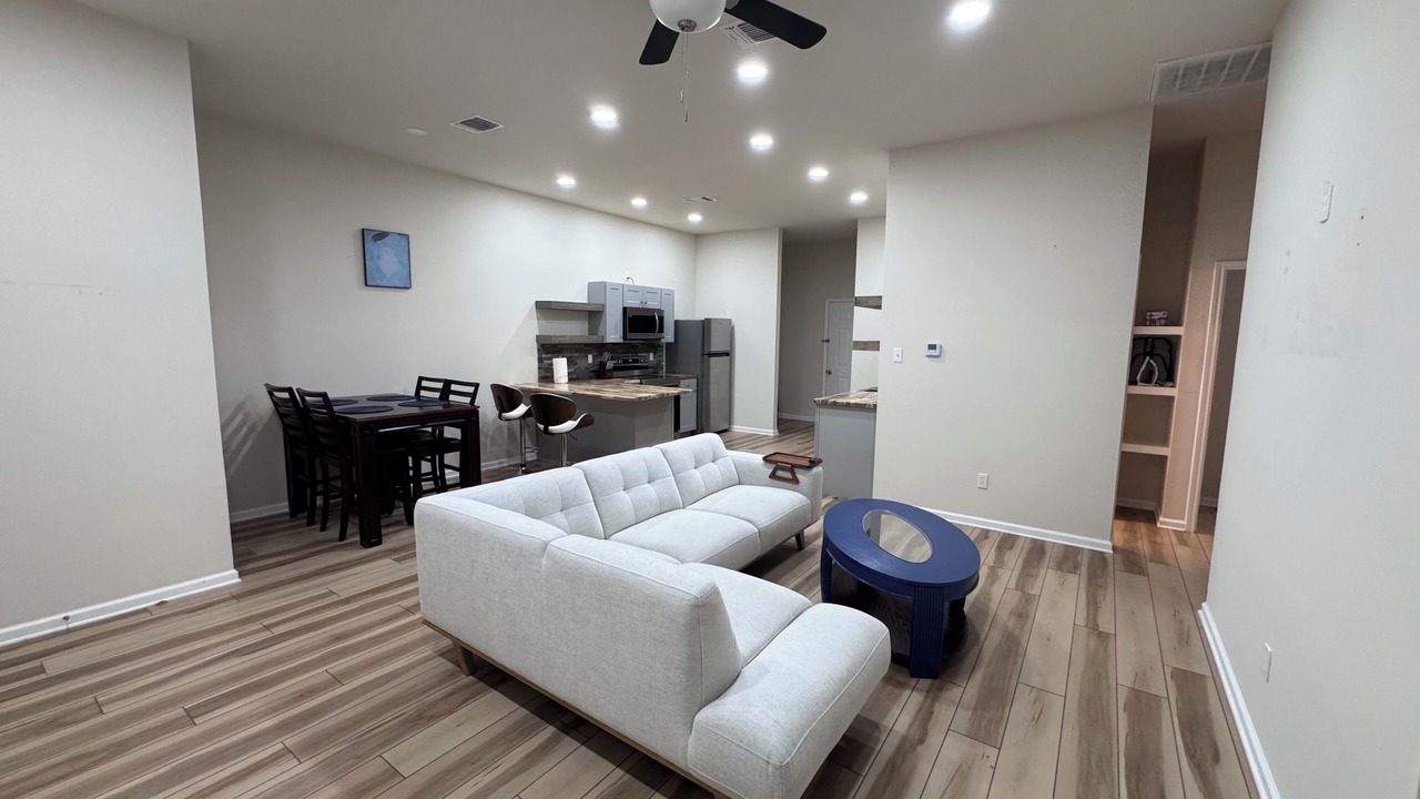 Photo of Livingroom in Dennis