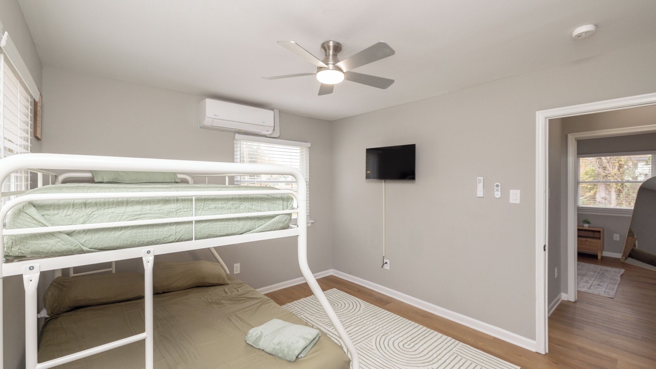 Photo of Bedroom in Mosby