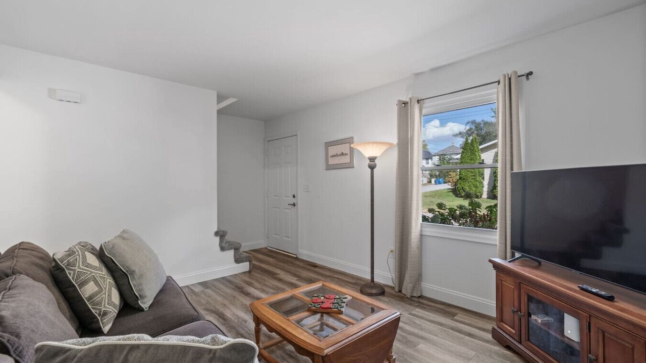 Photo of Livingroom in St. Charles