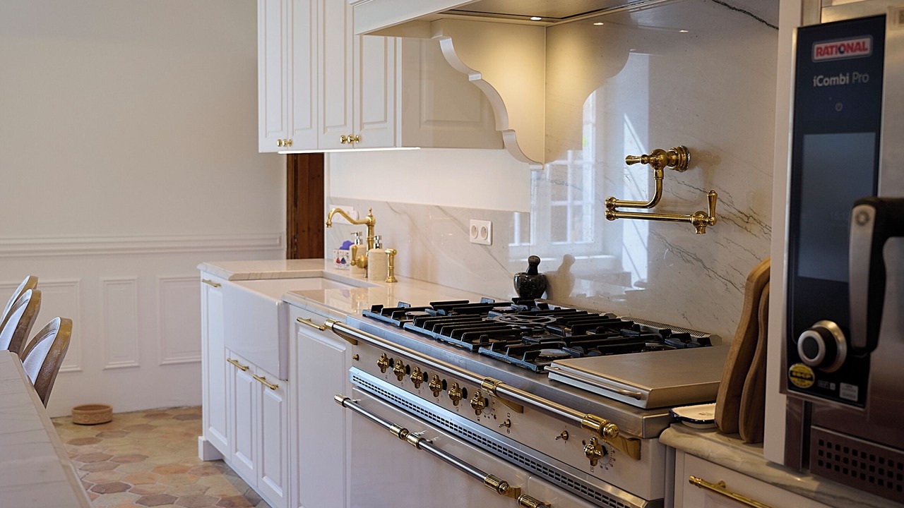 Photo of Kitchen in Etables-sur-Mer