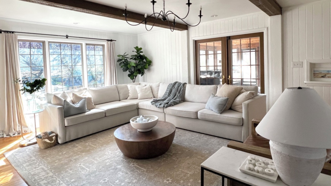 Photo of Livingroom in Leawood