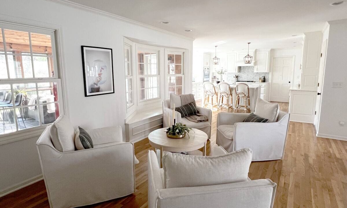 Photo of Livingroom in Leawood