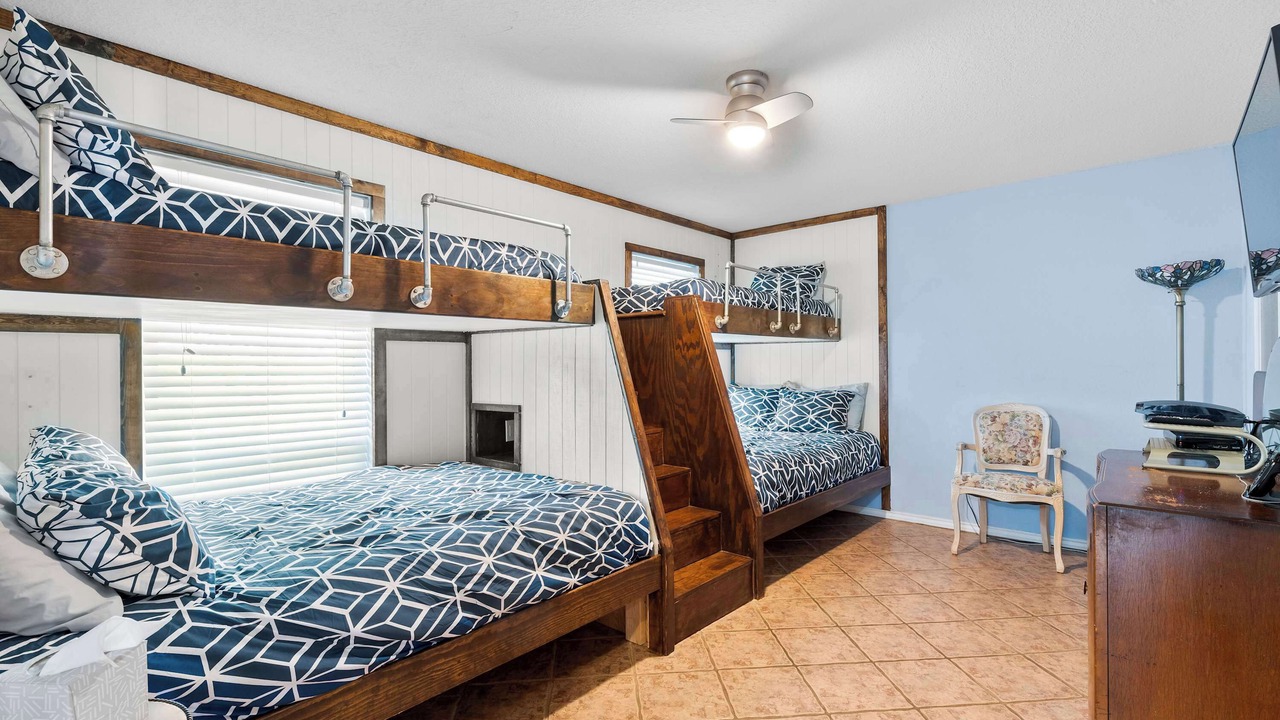 Photo of Bedroom in Enchanted Oaks