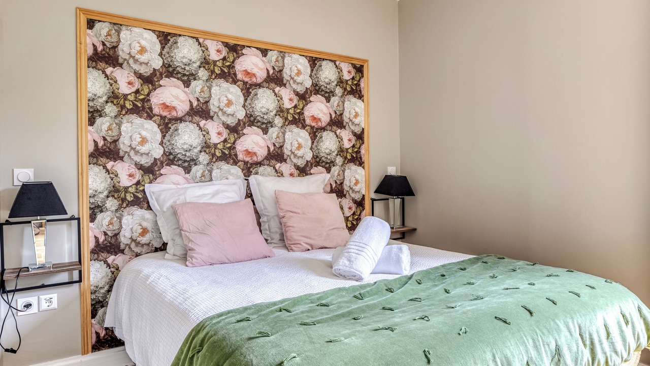 Photo of Bedroom in Rouen City Centre