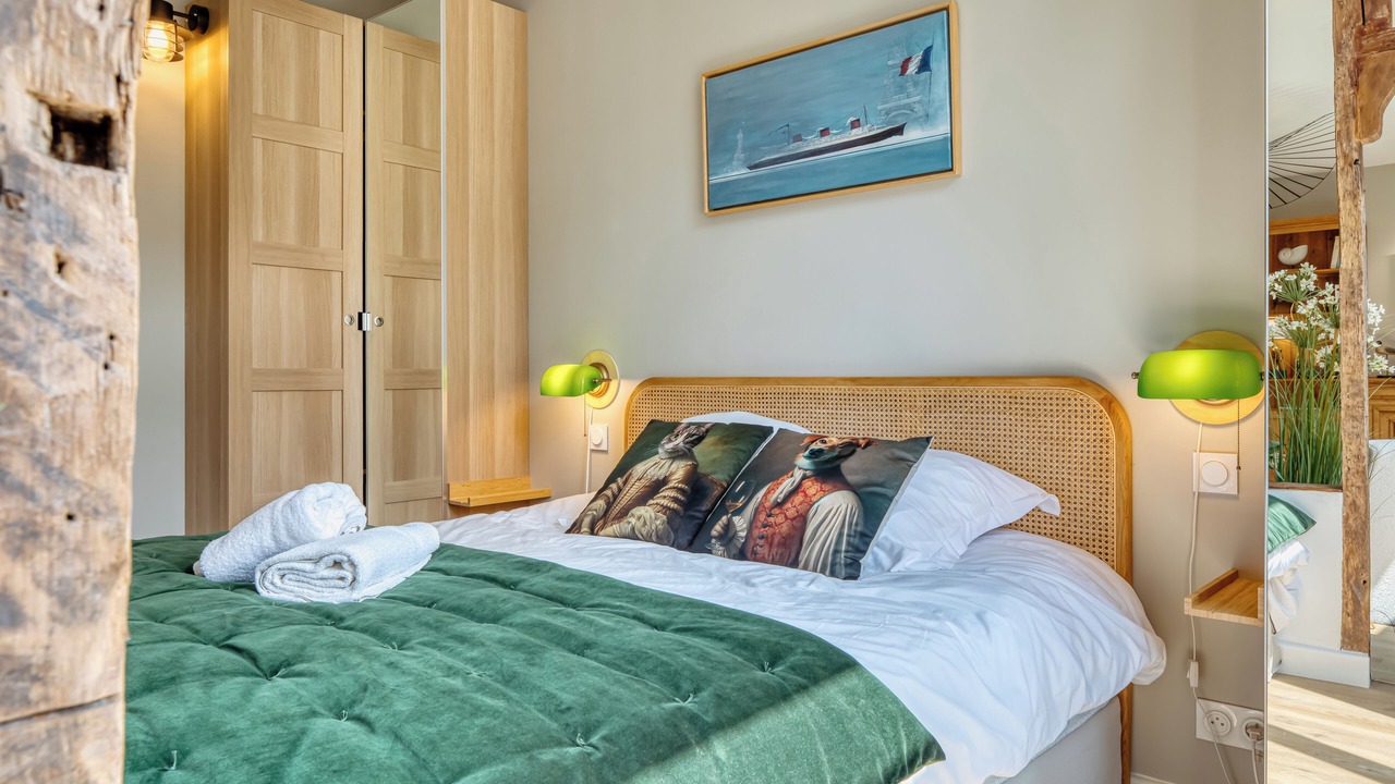 Photo of Bedroom in Rouen City Centre