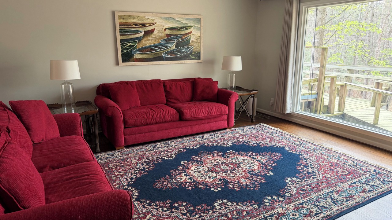 Photo of Livingroom in Manson