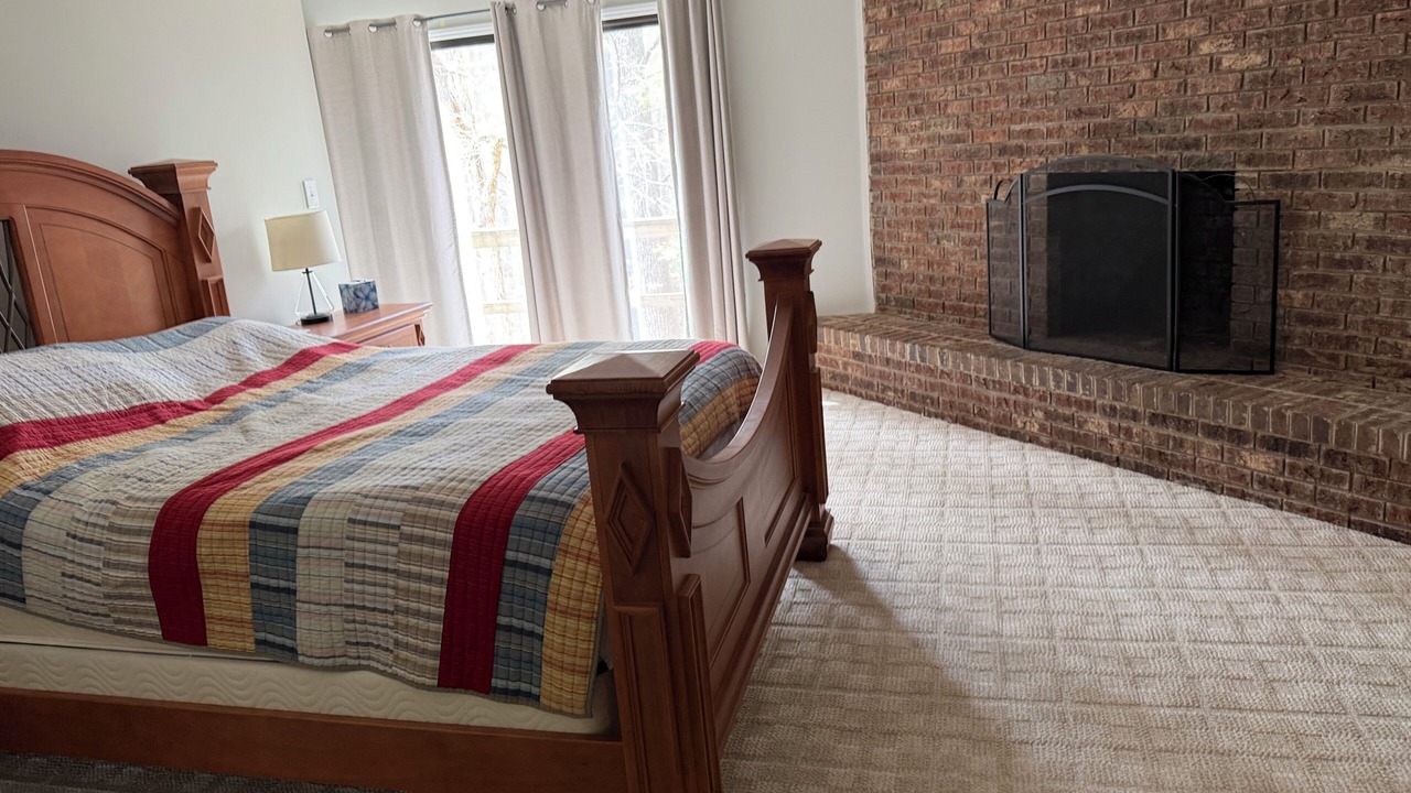 Photo of Bedroom in Manson
