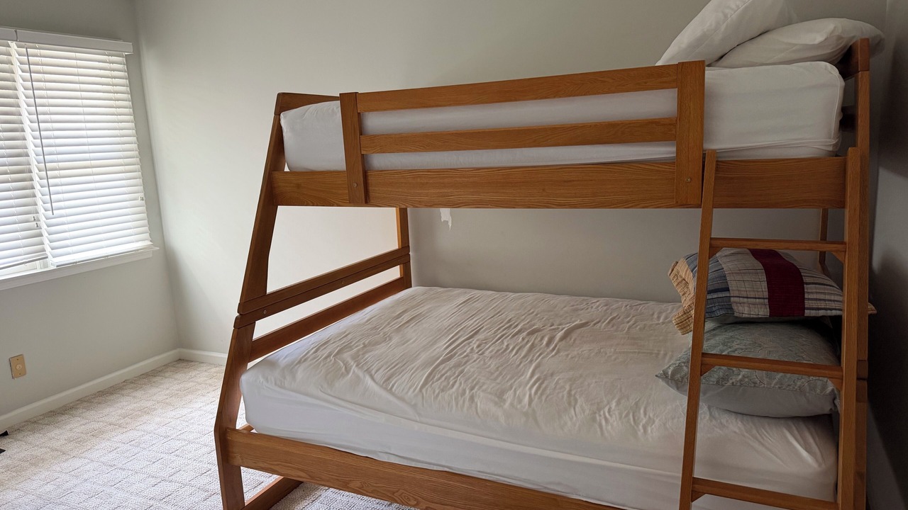 Photo of Bedroom in Manson