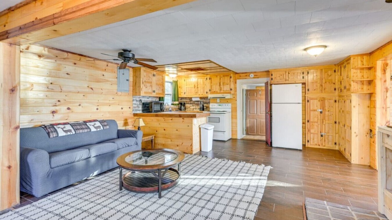 Photo of Bedroom in Lake